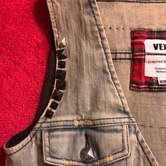 Vexy distressed denim vest - Picture 4 of 11